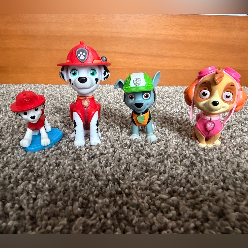 Paw Patrol figurines Rocky, Skye, Marshall and mini Marshall